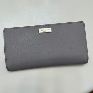 Kate Spade Gray Wallet